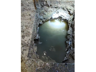卫生间只做底层防水，瓷砖下可能暗藏“污水池”！