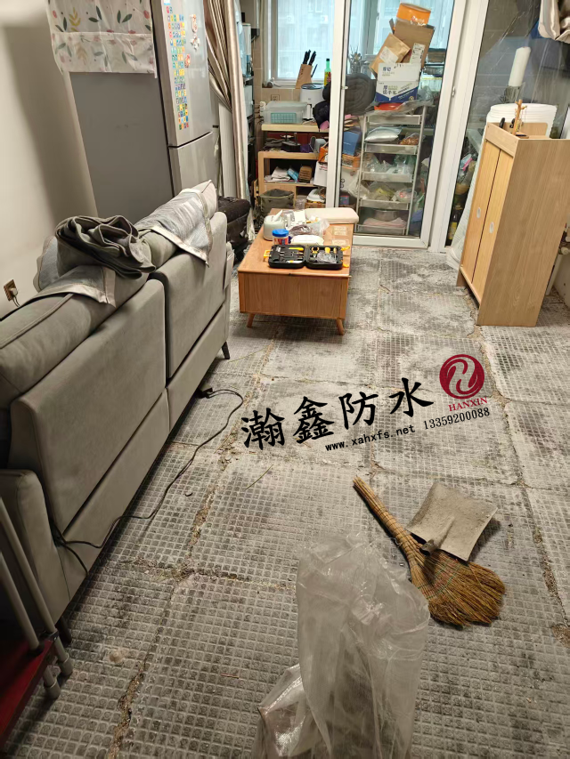 地砖空鼓别纠结，三四个小时换地板，以后再不烦(图3)