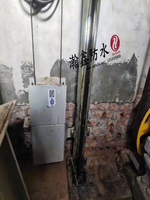 ​市政府34部电梯井，漏了3年没治住，我干完到现在12年了(图1)