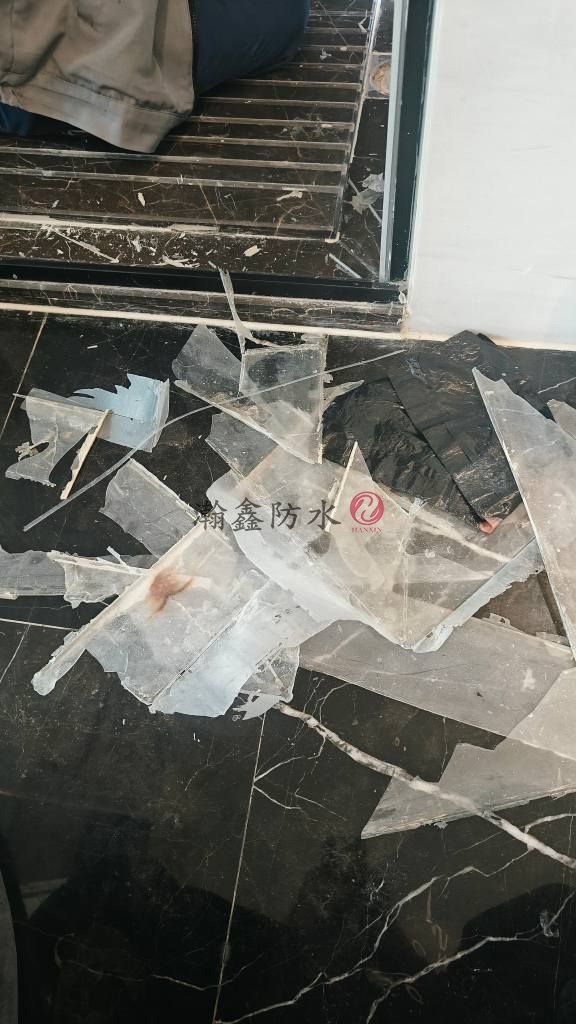 卫生间石材地面漏水怎么修?做了三四次还漏,根源到底在哪?(图2) 卫生间石材地面漏水怎么修?做了三四次还漏,根源到底在哪?(图2)